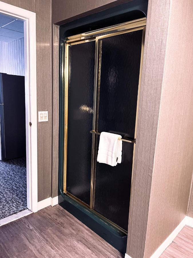 Georgian Lakeside Resort レイク・ジョージ エクステリア 写真