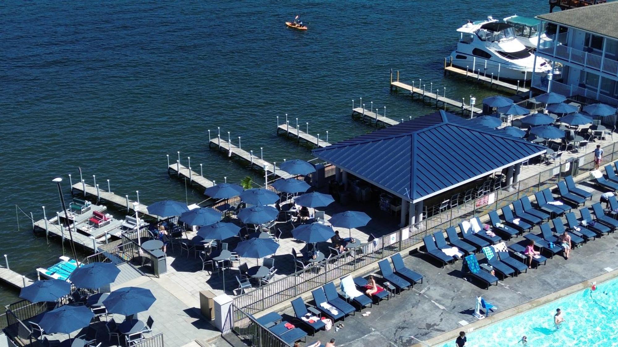 Georgian Lakeside Resort レイク・ジョージ エクステリア 写真